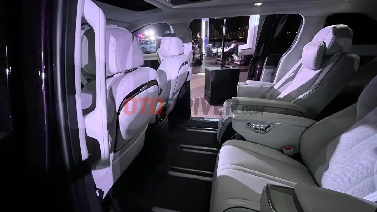 Foto - XPeng X9 Rival Denza D9, Ini Komparasi Dimensi dan Performanya