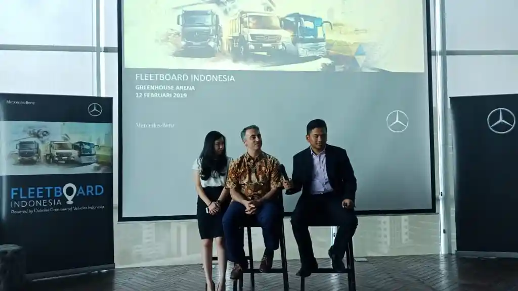 Foto - Daimler Kenalkan Teknologi Telematik FleetBoard untuk Truk dan Bus Mercedes-Benz di Indonesia 