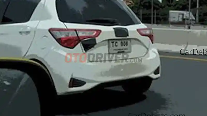Foto - SPY SHOT: Toyota Yaris Generasi Terbaru Di Thailand
