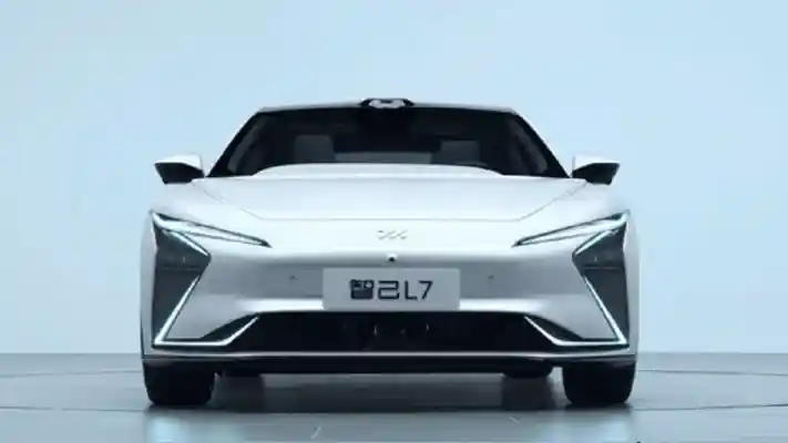 Foto - Alibaba Buka Pemesanan Zhiji L7, Mobil Listrik Canggih Penantang Tesla 