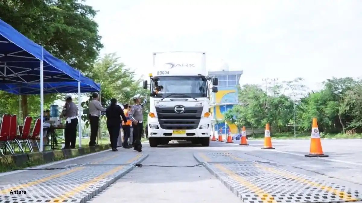 Truk - Tol Cipularang ‘Gerak Lagi’, Razia ODOL Digelar
