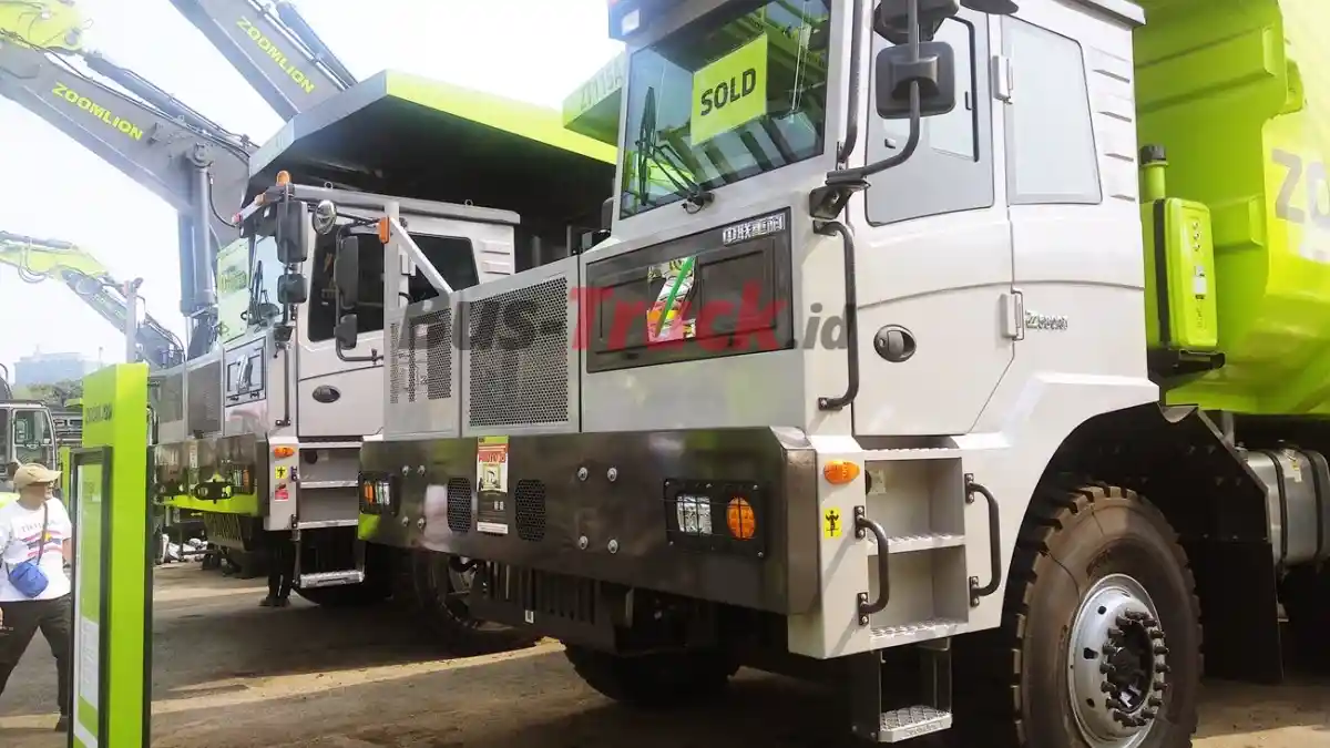 Truk - Banjir Truk Impor Asal Tiongkok Mulai Meresahkan