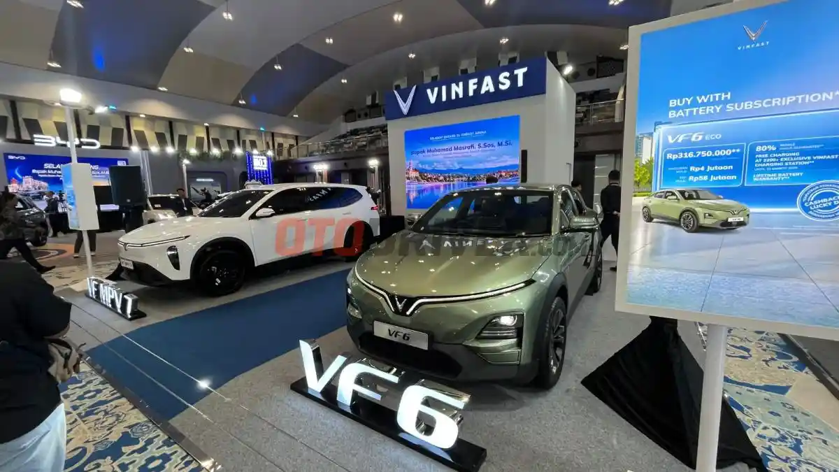 Berita - 3 Mobil Listrik VinFast Mejeng di GIIAS Semarang 2026, Ada Promo Gratis Cas hingga 2029