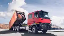Menggunakan Peralatan Ini, Urusan Menaikkan dan Menurunkan Kontainer di Truk Jadi Mudah