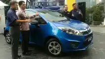 Proton Iriz 1.300 CC Resmi Dijual, Termurah Rp 175,25 Juta