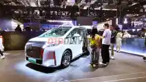  Stok Menumpuk, Dealer EV Tiongkok Minta Pabrikan Menurunkan Produksi