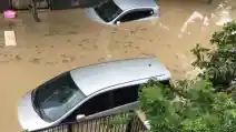 Jangan Lakukan Hal ini Saat Mobil Anda Terendam Banjir