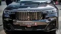 BMW Jadi 'Mobil Dinas' Pesepak Bola AC Milan