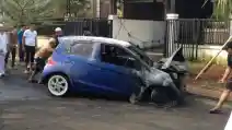 Mungkinkah Mobil Terbakar Sendiri Saat Parkir dan Mesin Mati?