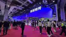  Melihat Booth Geely Di Auto Shanghai 2025, Ada Mobil Yang Bisa Berenang