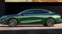 Geely Luncurkan Sedan PHEV, Sekali Isi Bensin Tembus 1.600 km