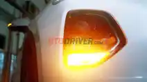  Lampu Sein Jadi Bahasa Manuver Aman Di Jalan
