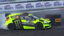 VIDEO: Aksi Keren Valentino Rossi Di Atas Mobil WRC