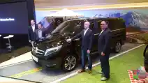 GLC-Class dan E-Class Terbaru Akan Diluncurkan Mercedes-Benz Indonesia Tahun Ini