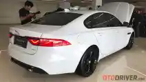 GALERI: Jaguar New XF 2.0 Black Jack (21 FOTO)