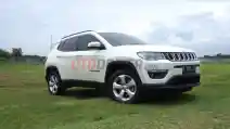 Ini Cara Agar Mobil Warna Putih Tidak Cepat Menguning