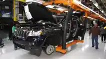Kekurangan Setir, Produksi Jeep Cherokee dan Grand Cherokee Berhenti Sementara