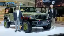  Hanya Tersedia 6 Unit, Jeep Wrangler 1941 Willys Edition Debut Di GIIAS 2025 Dengan Harga Rp 2,4 Miliaran