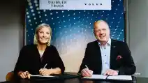  Setelah Rangkul Toyota, Daimler Truck Gandeng Volvo