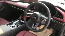 Kabin Mazda 3 Bikin Pengemudi Senang