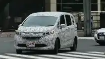  SPY SHOT: Honda Freed Turbo