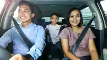  Studi Baru: Orang Tua Menjadi Contoh Anak saat Mengemudi