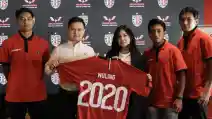 Wuling Masuki Lapangan Hijau di Bali