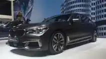  Sambutlah BMW M760Li Bermesin V12 Dari Rolls-Royce