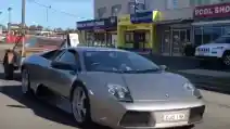  VIDEO: Ketika Sebuah Lamborghini Dipakai Mengangkut Domba