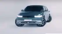 VIDEO: Tidak Masuk Akal! Hyundai Ioniq 5 Ini Mampu Berjalan Miring Layaknya Kepiting!