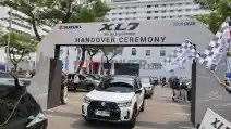  Versi Penyegaran Ketiga Suzuki XL7 Diserahkan ke Konsumen. 16 Hari Raih SPK 1.300 Unit