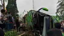  Marak Kecelakaan, Pelatihan Supir Bus & Truk Wajib Digelar!
