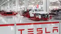  Tutup Sejak Maret, Pabrik Tesla Siap Produksi Lagi