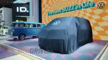 Model Misterius Apakah Yang Ada Di Booth Volkswagen?