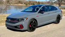  - Volkswagen Tinggalkan Mobil Bertransmisi Manual, Jetta GLI Yang Terakhir