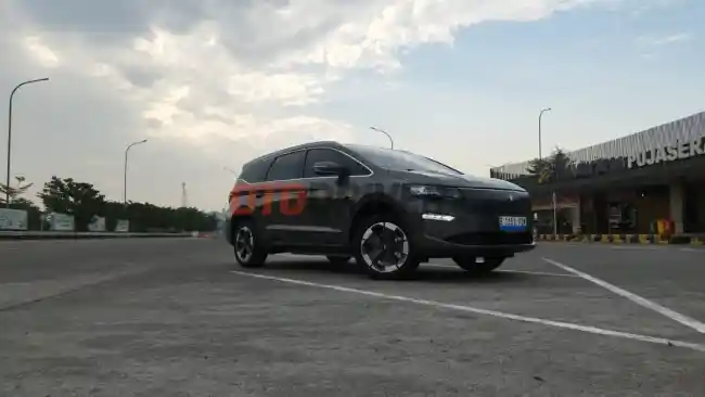Berita - 250 Unit Aletra Telah Dikirim Ke Konsumen, MPV Listrik Keluarga Yang Lagi Diminati