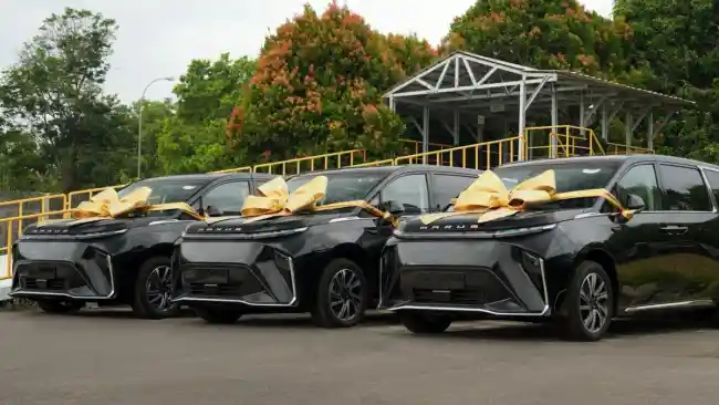 Berita - Maxus Serah Terima MIFA 7 Dan MIFA 9 Ke Konsumen, Bukti Komitmen Berjualan Di Indonesia