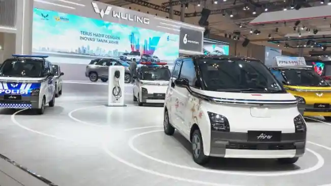 Berita - Forum Wartawan Otomotif Dapuk Wuling Air ev Jadi Car Of The Year 2023